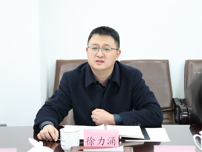 楊武秀會見萬源市委常委、副市長徐力涌一行