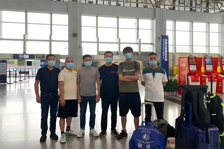 疫情緊急牢使命 “為農(nóng)服務”彰擔當 四川省棉麻集團收購組首批人員正式赴疆開秤